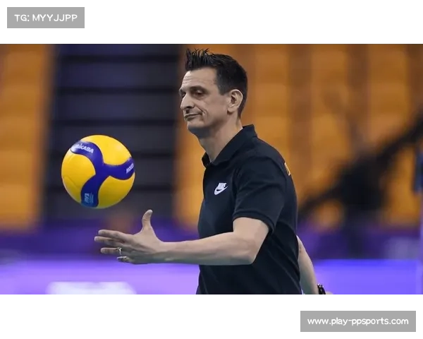 加拿大主帅古德蒂行李丢失穿传统服饰指挥比赛展现风度与决心